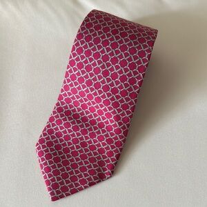 Hermes fuschia and Gray silk Geometric patterned Tie
